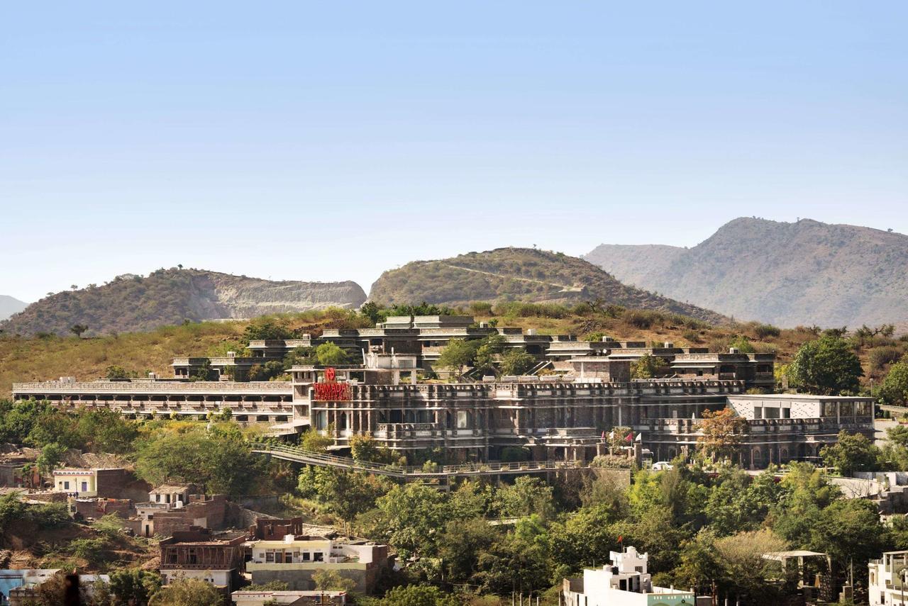 Ramada Udaipur Resort & Spa Extérieur photo